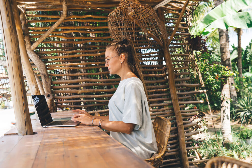 Digital Nomad Style